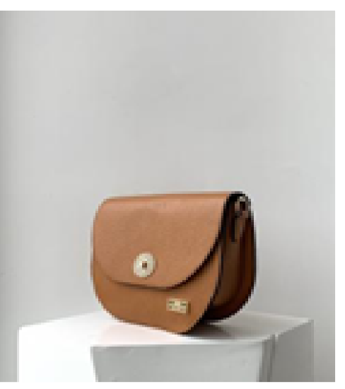 Picture of Gigi’s cross-body bag with flap