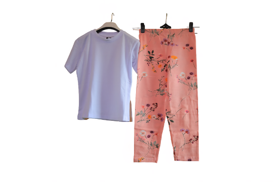 Picture of T shirt with legging